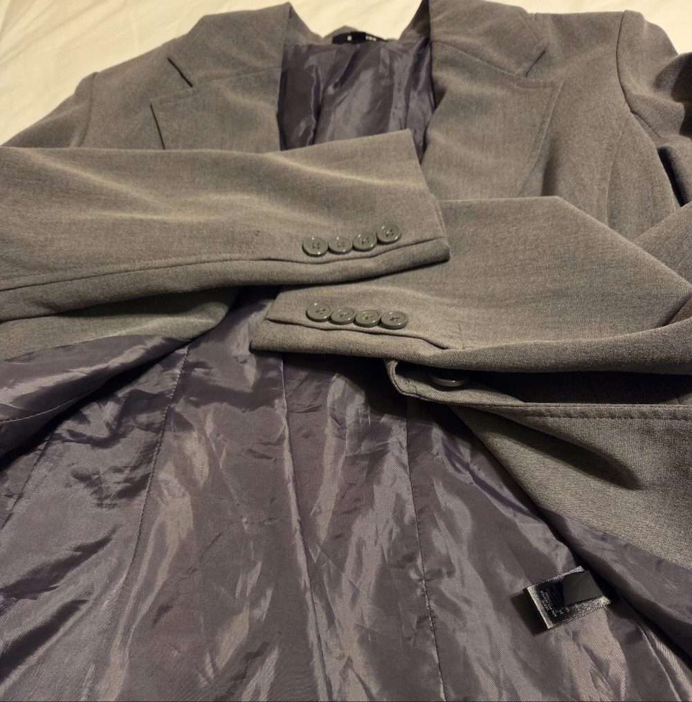 Ladies Blazer - Picture 3 of 3